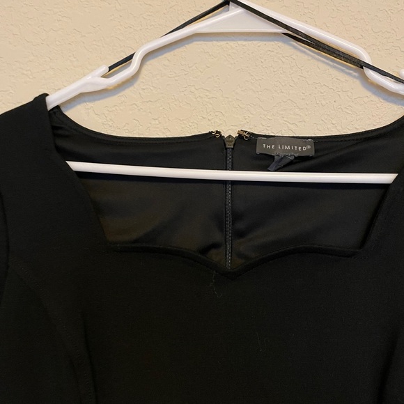 Black scalloped neck dress - Picture 2 of 4